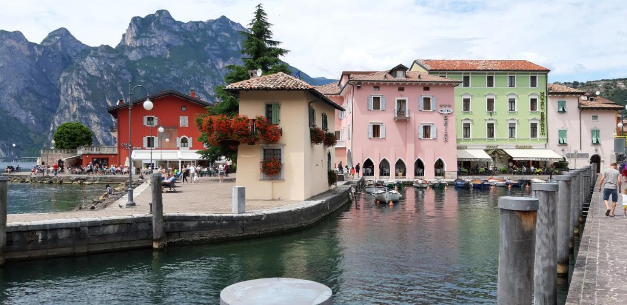Villa Sul Lago Con Pontile Privato A Brenzone Sul Garda - Unique And Exclusive Exterior photo